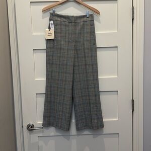 Brand new tags stilll on Aritzia dress pant crop size 2